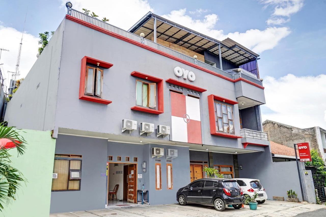 Oyo 1932 Srimahi Residence Bandung Luaran gambar
