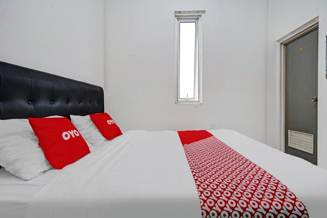 Oyo 1932 Srimahi Residence Bandung Luaran gambar