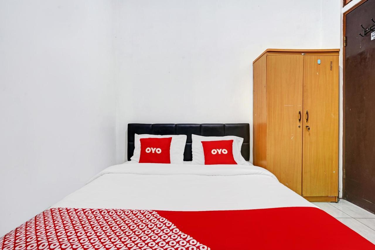 Oyo 1932 Srimahi Residence Bandung Luaran gambar